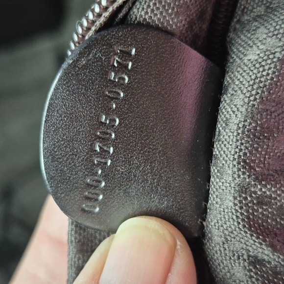 Gucci chocolate brown nylon and leather shoulder bag with silver hardware - Picture 4 of 15